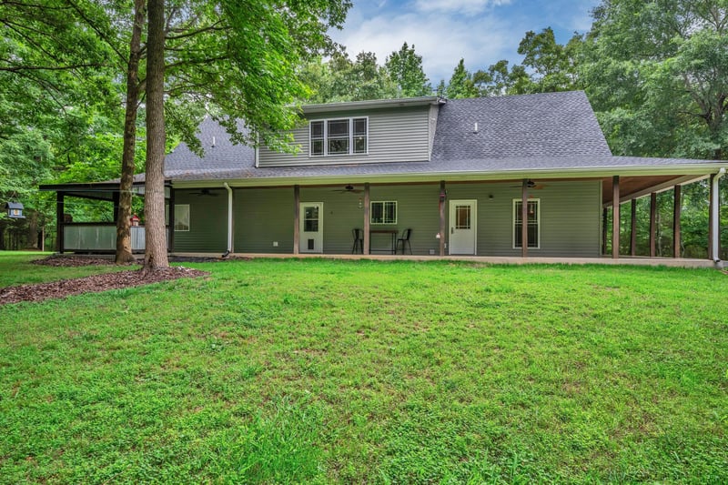 1026 Yellow Creek Rd, Dickson, TN 37055