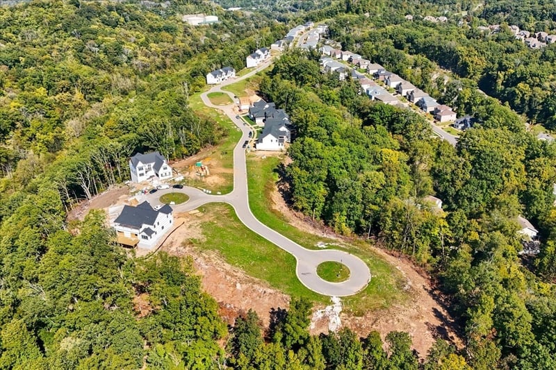 772 Summit Oaks Ct, Nashville, TN 37221