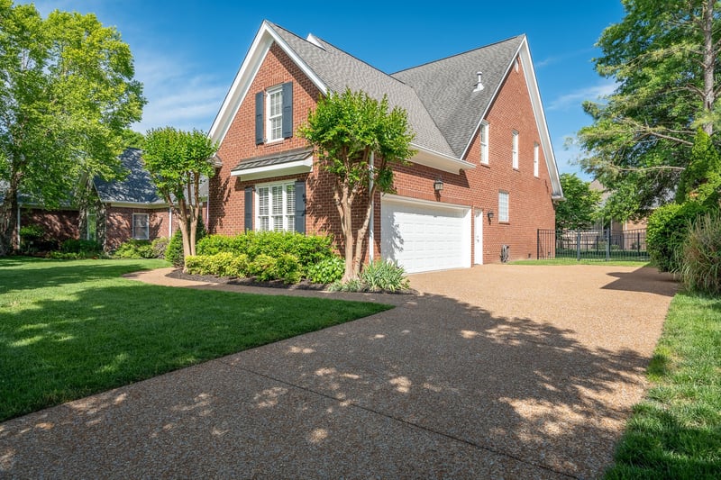 668 Springlake Dr, Franklin, TN 37064