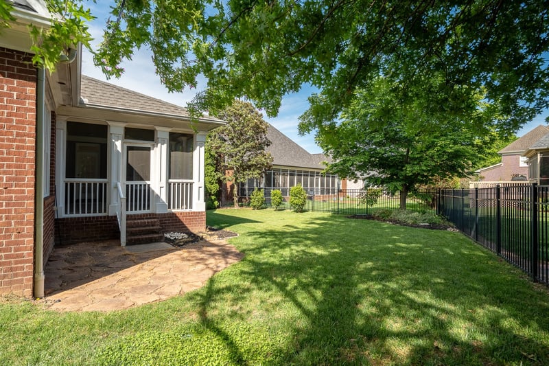 668 Springlake Dr, Franklin, TN 37064