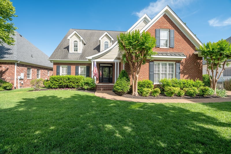 668 Springlake Dr, Franklin, TN 37064