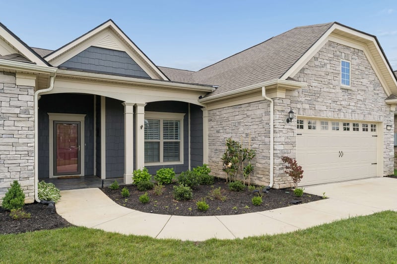 1103 Sumner Grv, Spring Hill, TN 37174