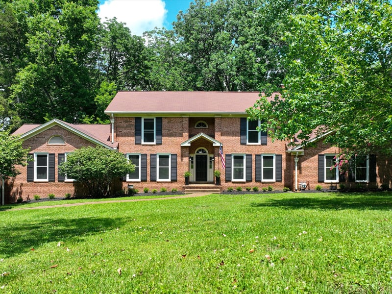 1718 Lake Grassland, Gallatin, TN 37066