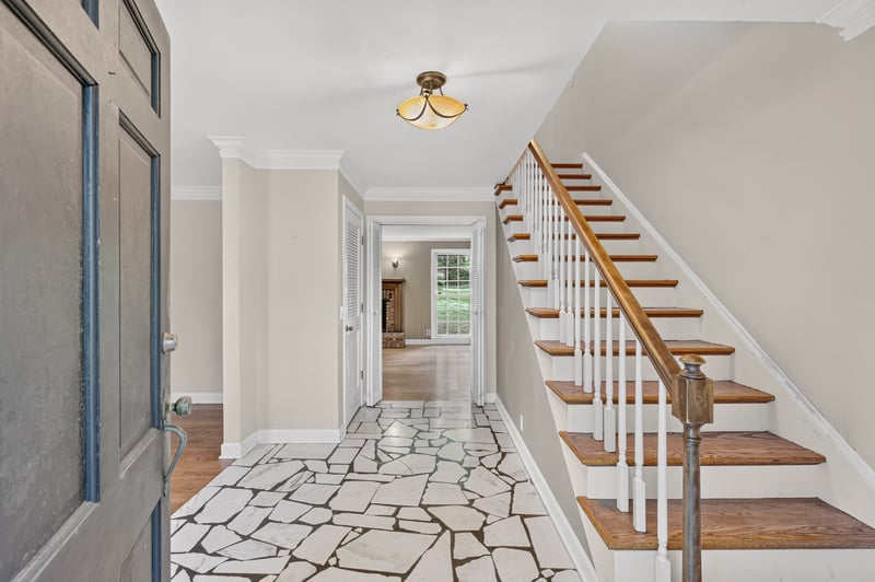 1011 Stuart Ln, Brentwood, TN 37027