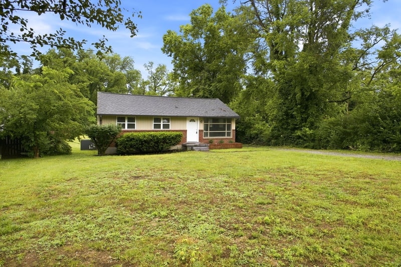 902 Virginia Ave, Nashville, TN 37216
