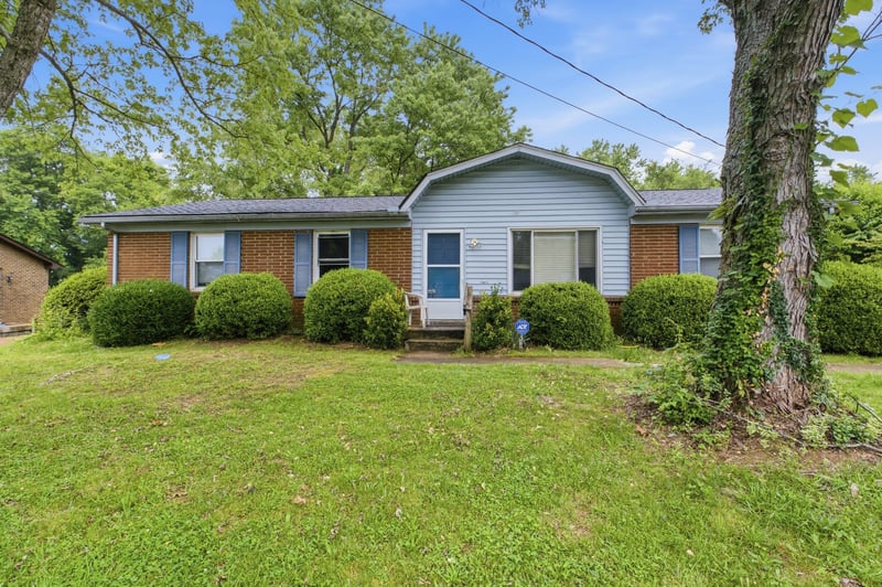 373 Bart Dr, Antioch, TN 37013