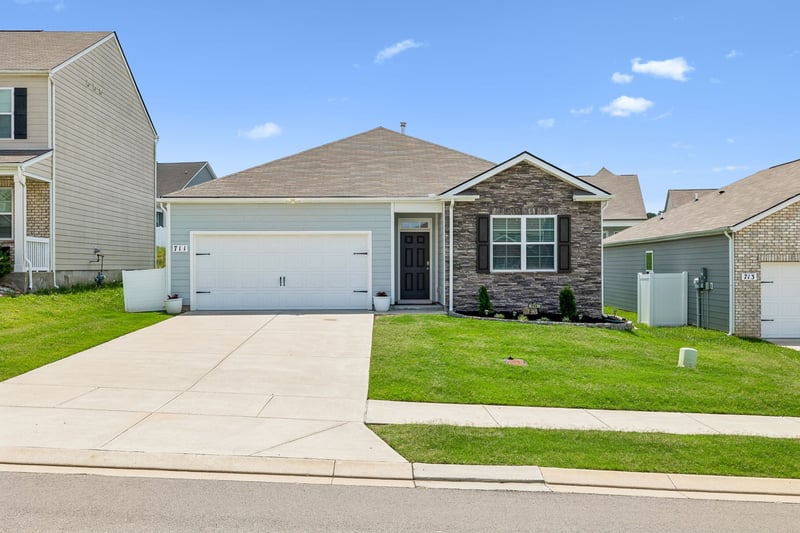 711 Pintail Pt, Lebanon, TN 37090