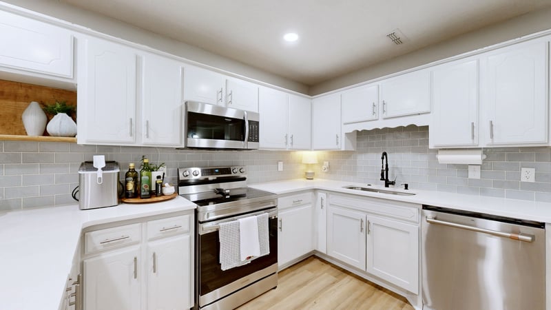 3059 Ace Wintermeyer Dr, La Vergne, TN 37086
