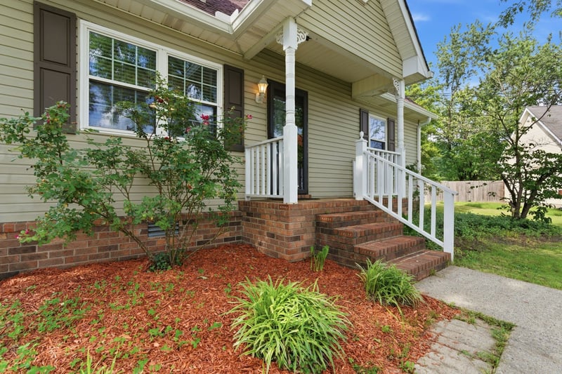 240 E Morris Dr, Gallatin, TN 37066