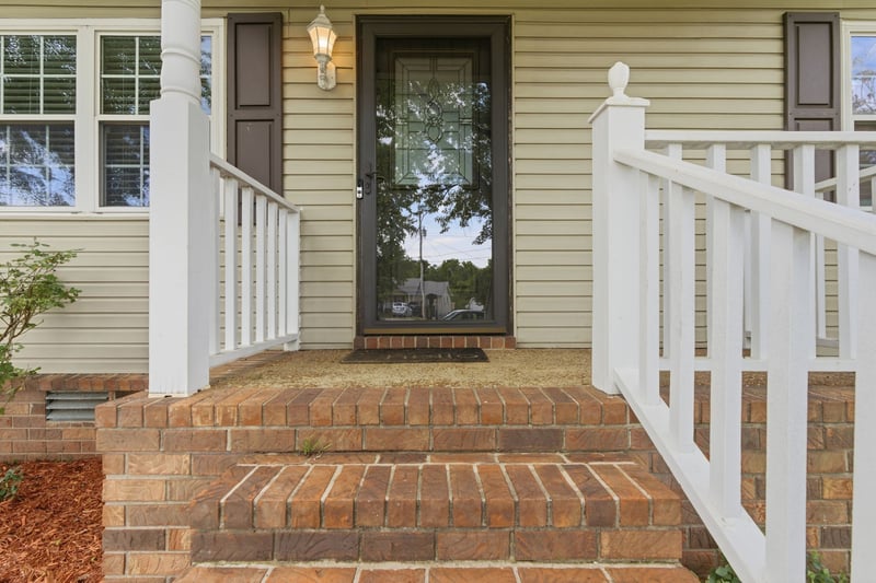 240 E Morris Dr, Gallatin, TN 37066