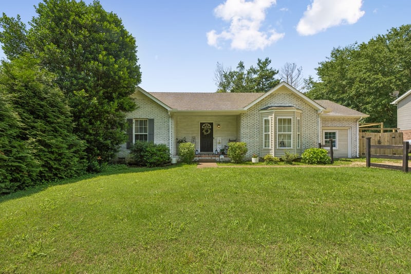 7879 Horn Tavern Rd, Fairview, TN 37062