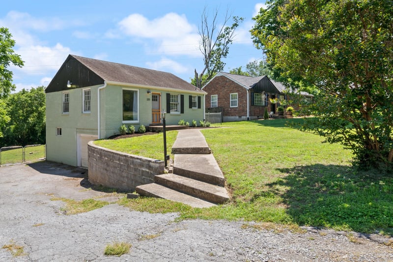 335 Tamworth Dr, Nashville, TN 37214