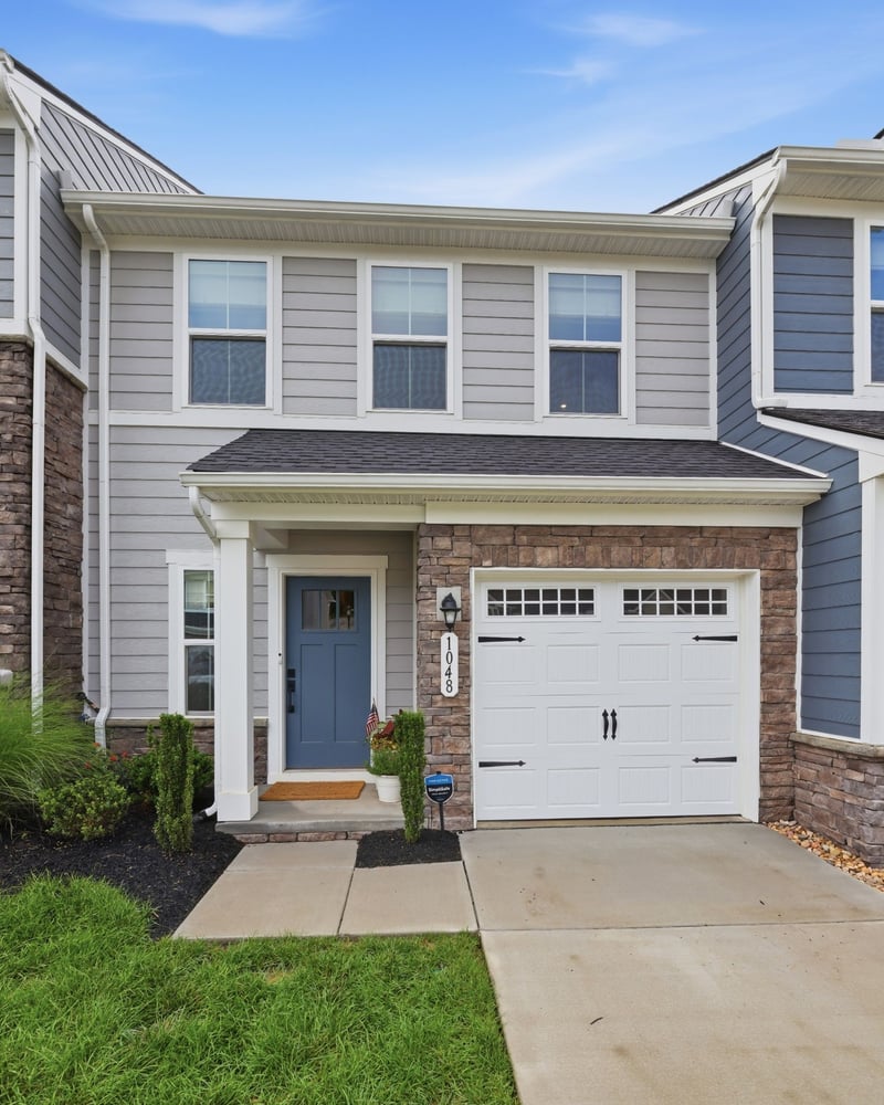 1048 Mountain View Dr, Thompsons Station, TN 37179