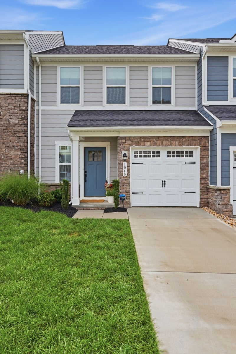 1048 Mountain View Dr, Thompsons Station, TN 37179