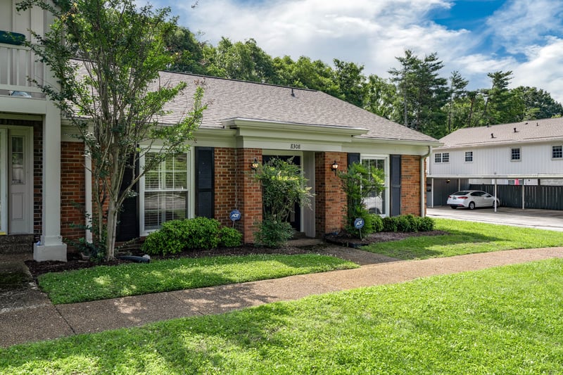 8300 Sawyer Brown Rd #E308, Nashville, TN 37221