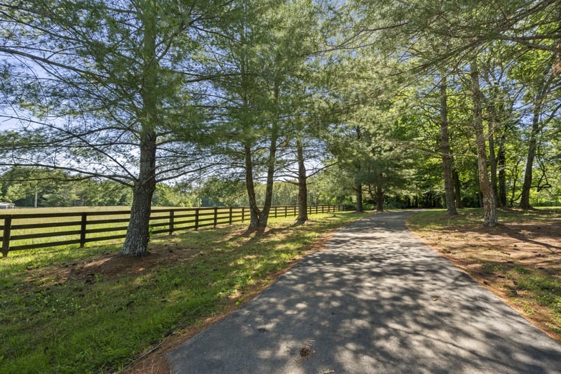 8238 Hawkins Rd, College Grove, TN 37046