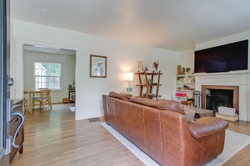 2109 Natchez Trce, Nashville, TN 37212