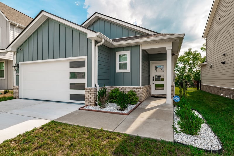 1029 Linn Cove Ct, Gallatin, TN 37066