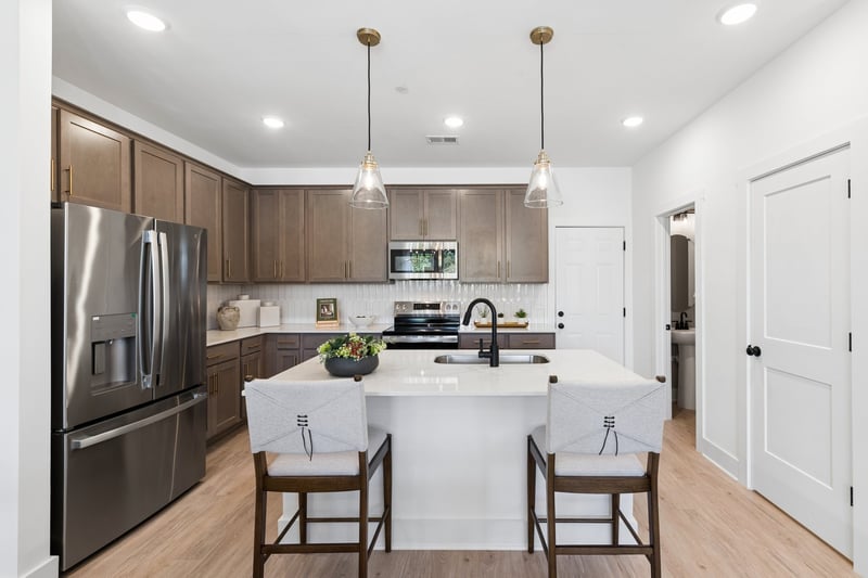 2577 Peaceful Valley Dr, Columbia, TN 38401