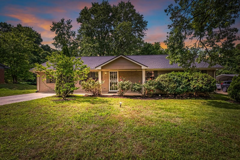 4320 Central Valley Dr, Hermitage, TN 37076