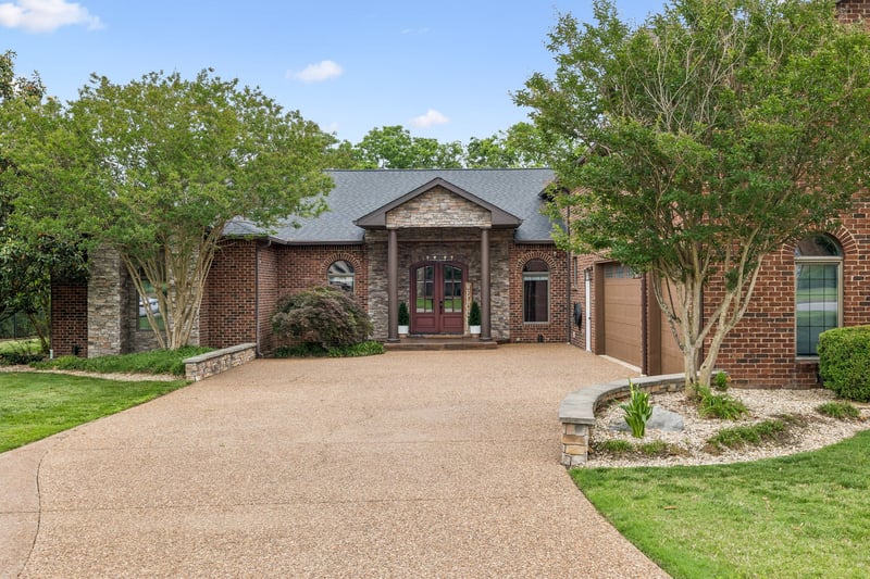 616 Ridgecrest Ln, Lebanon, TN 37087