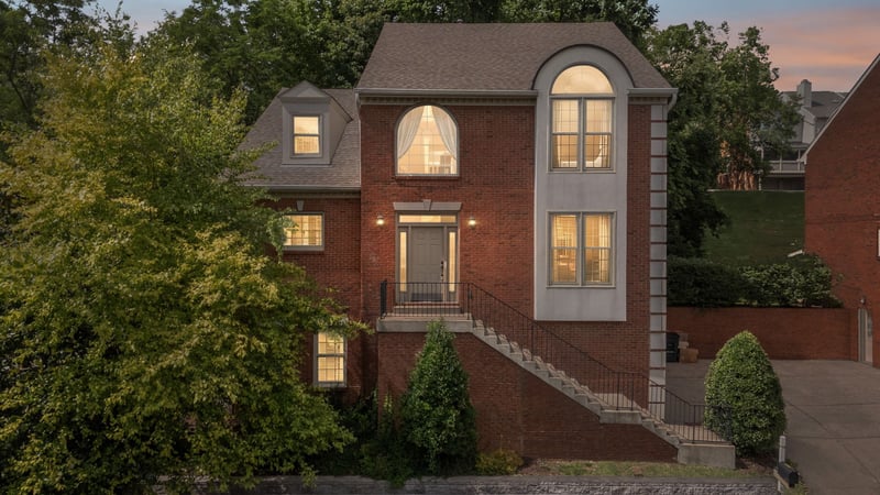 604 Clayborne Ct, Nashville, TN 37215