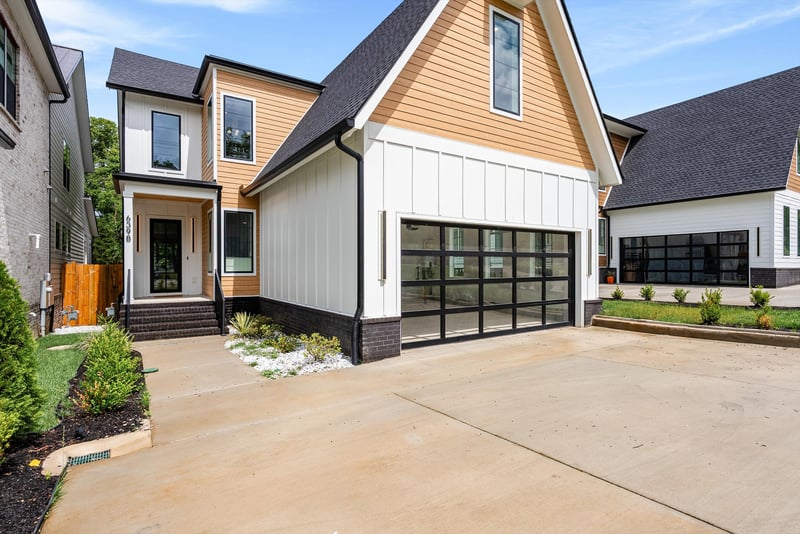 6398 Highway 100 , Nashville, TN 37205
