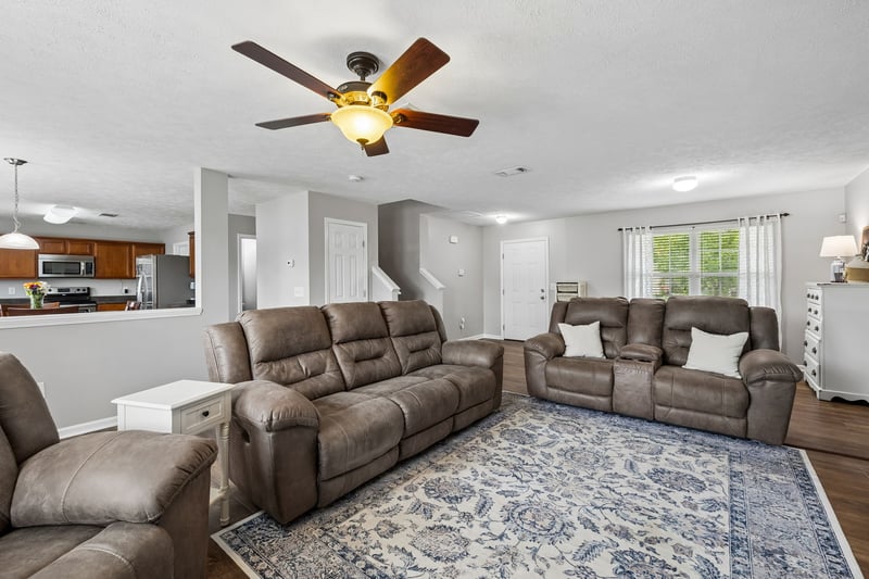 1017 Harmony Ln, Hendersonville, TN 37075