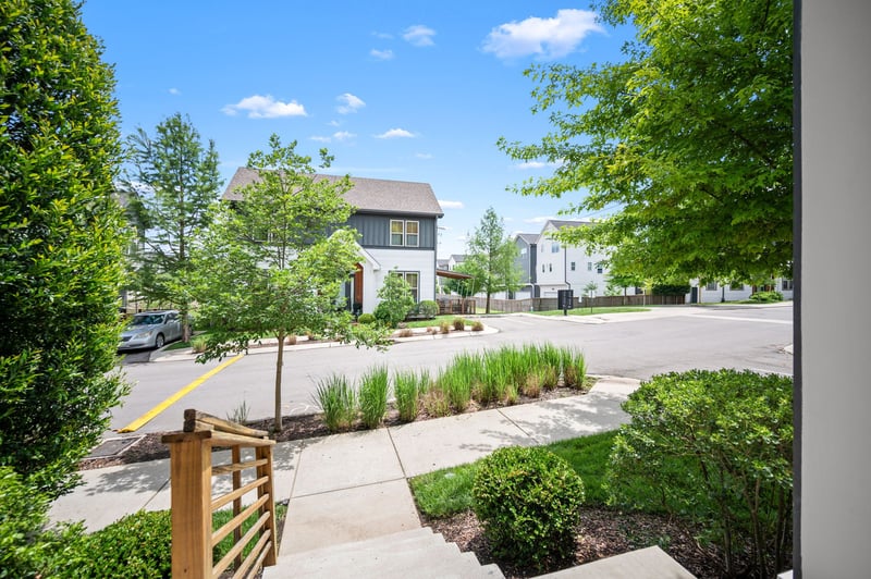 635 Nashua Ln, Nashville, TN 37209