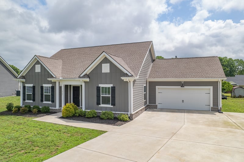 727 Larry Cir, Mount Pleasant, TN 38474
