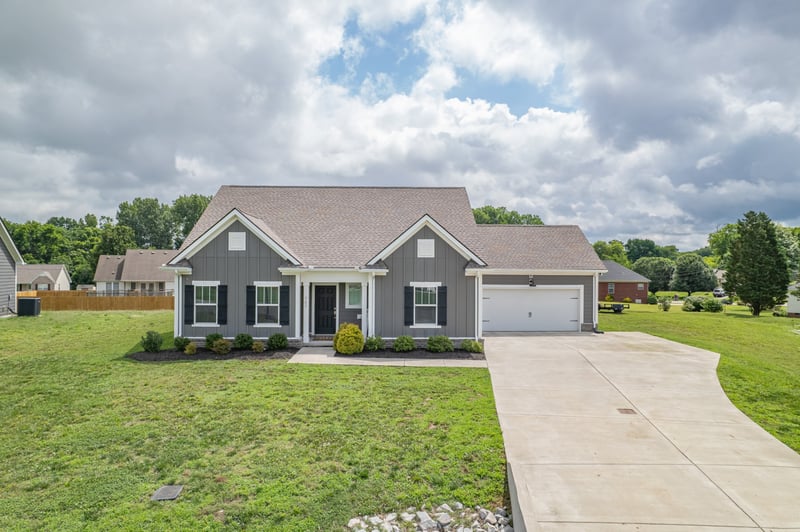 727 Larry Cir, Mount Pleasant, TN 38474