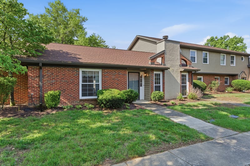 216 Highland Villa Cir, Nashville, TN 37211