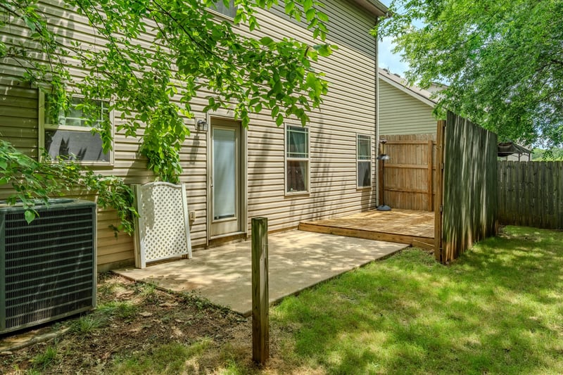 1850 Warmingfield Dr, Murfreesboro, TN 37127