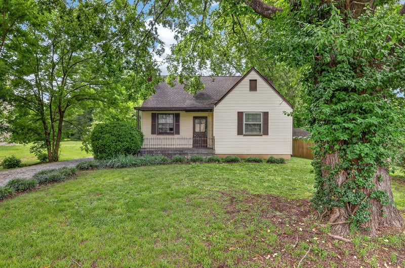 3903 Burrus St, Nashville, TN 37216