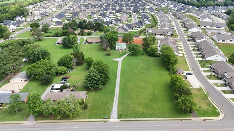 1310 Veterans Pkwy, Murfreesboro, TN 37128