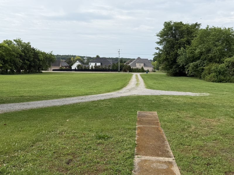 1310 Veterans Pkwy, Murfreesboro, TN 37128