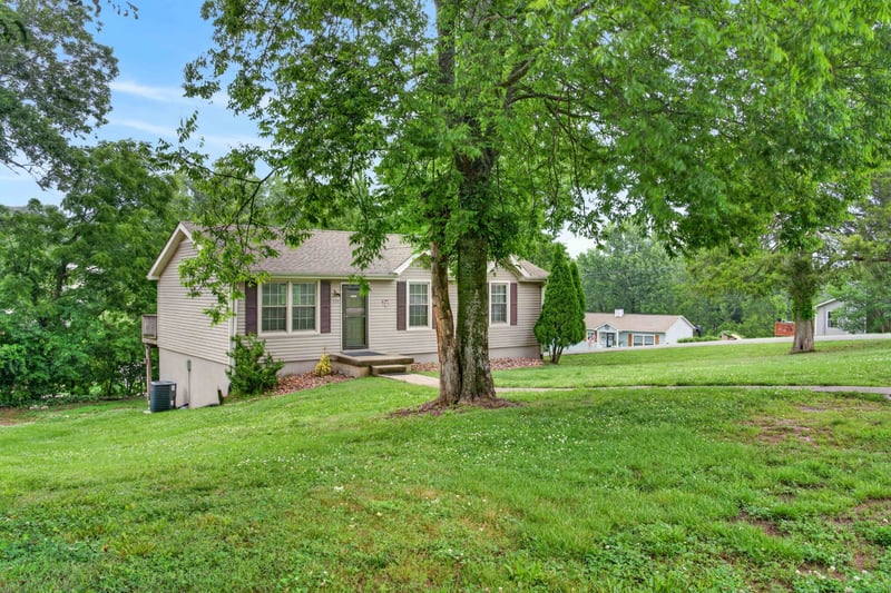 235 Savely Dr, Hendersonville, TN 37075
