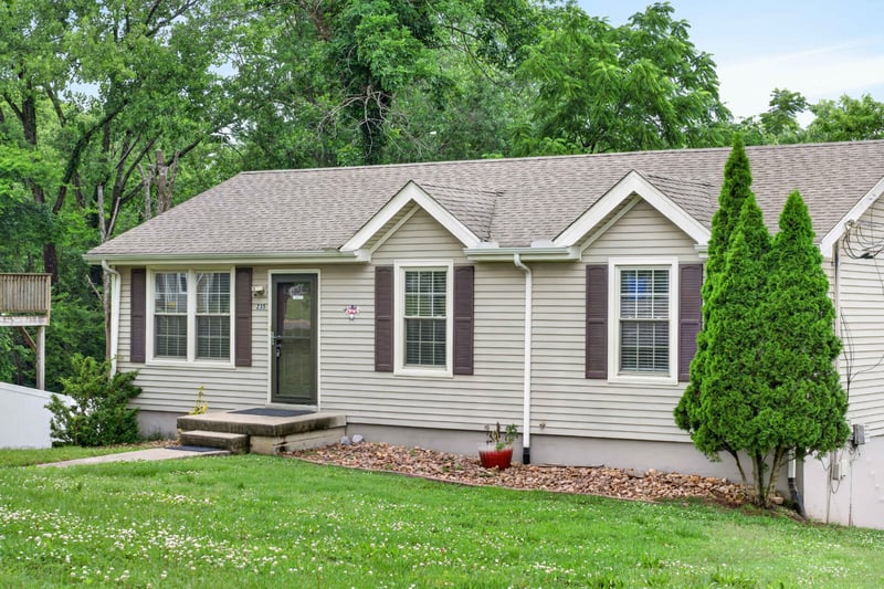 235 Savely Dr, Hendersonville, TN 37075