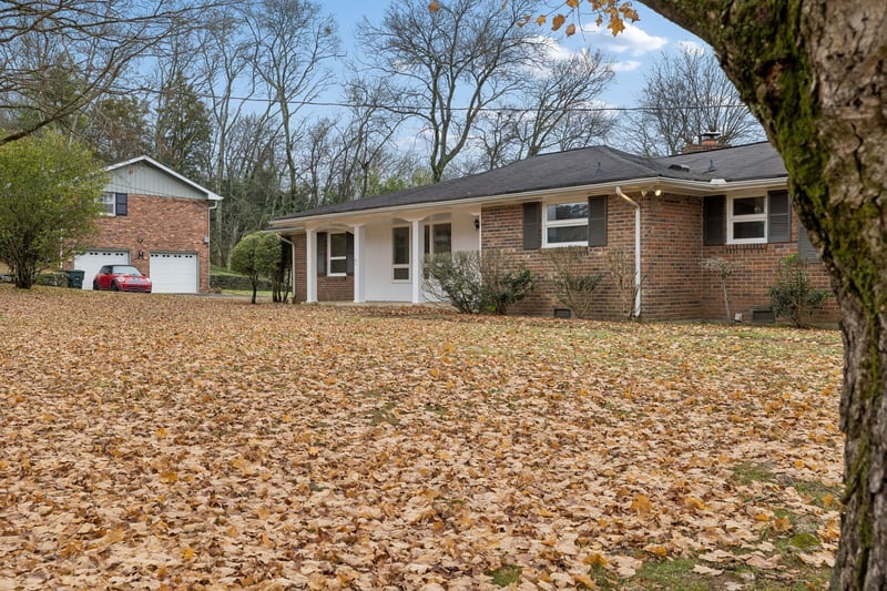 2032 Eversong Ln, Hermitage, TN 37076