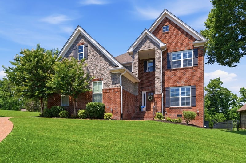 127 Waters Hill Cir, Lebanon, TN 37087
