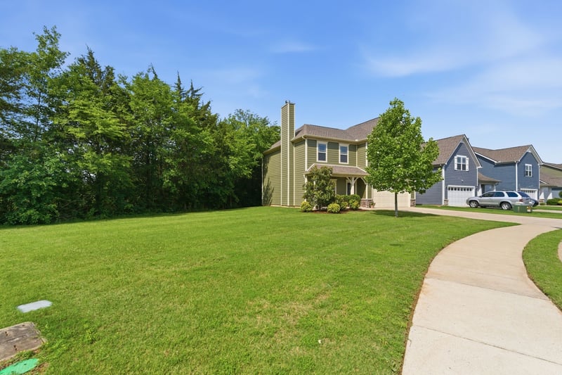 5944 Enclave Dr, Murfreesboro, TN 37128