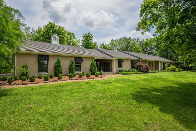 9133 Twelve Corners Rd, Lascassas, TN 37085