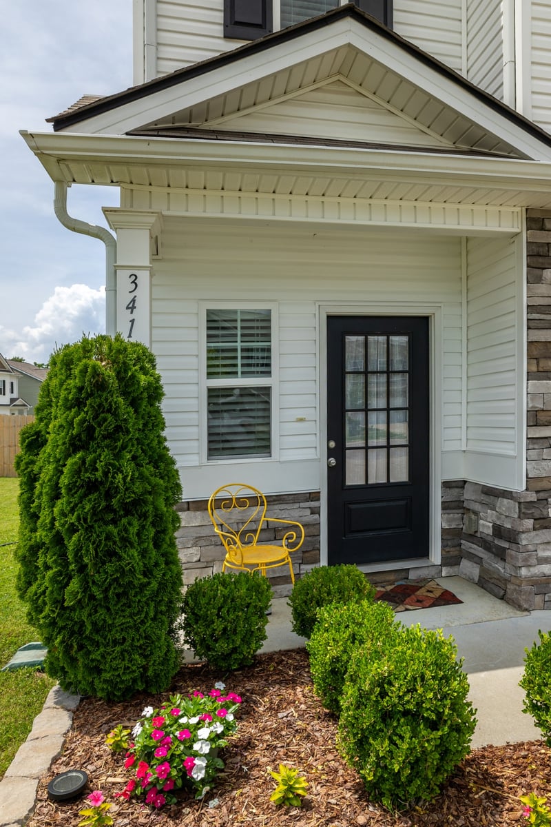 341 Geneva Ln, Columbia, TN 38401