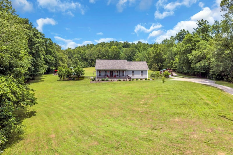 2757 New Dry Hollow Rd, Cumberland Furnace, TN 37051