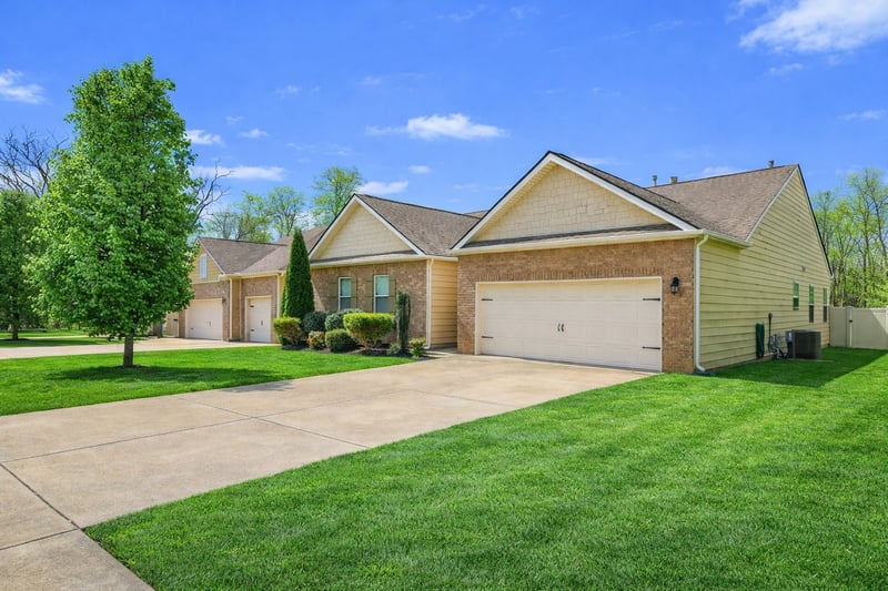 6515 Tulip Tree Dr, Murfreesboro, TN 37128