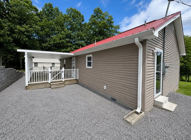 153 Henry Harris Rd, Westmoreland, TN 37186