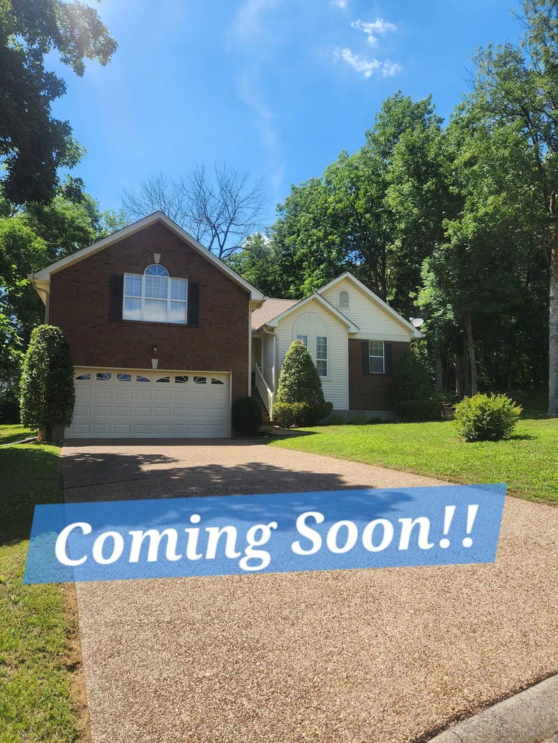 2017 Alice Springs Ct, Mount Juliet, TN 37122