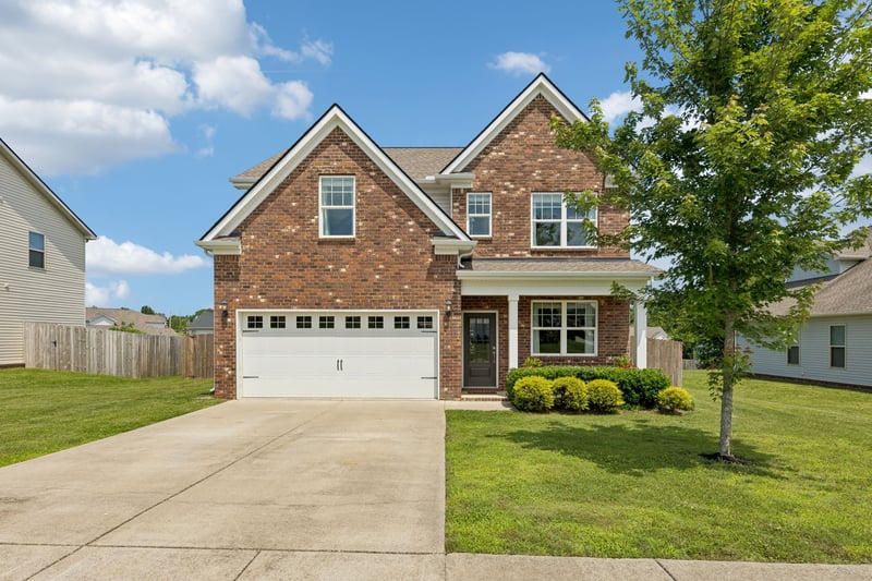 3041 Commonwealth Dr, Spring Hill, TN 37174