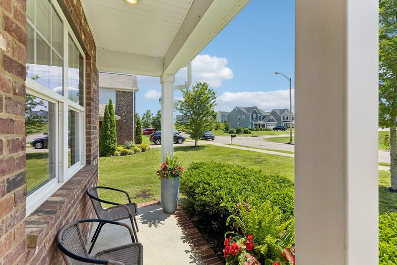 3041 Commonwealth Dr, Spring Hill, TN 37174
