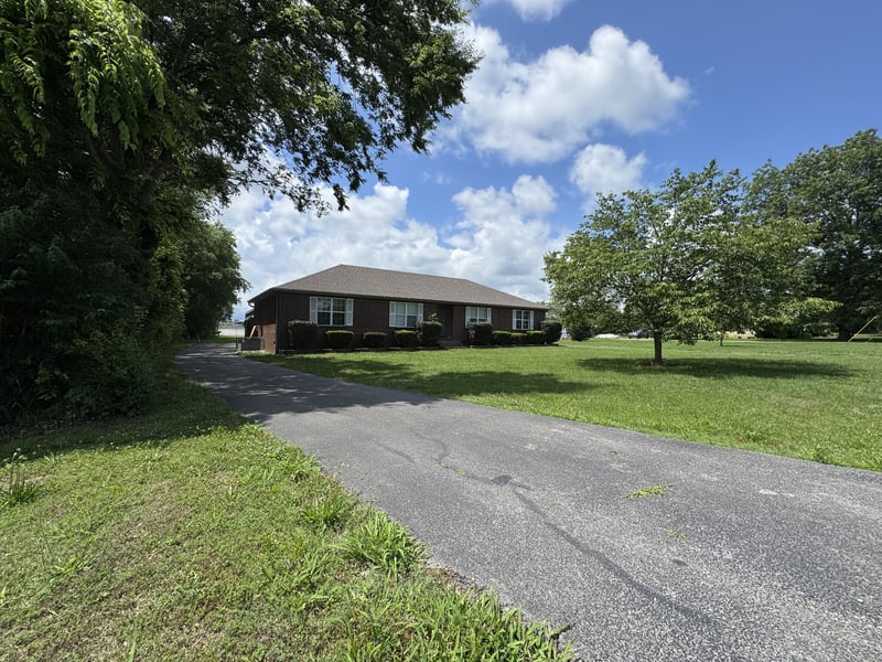 142612 Alhambra Dr, Lebanon, TN 37087